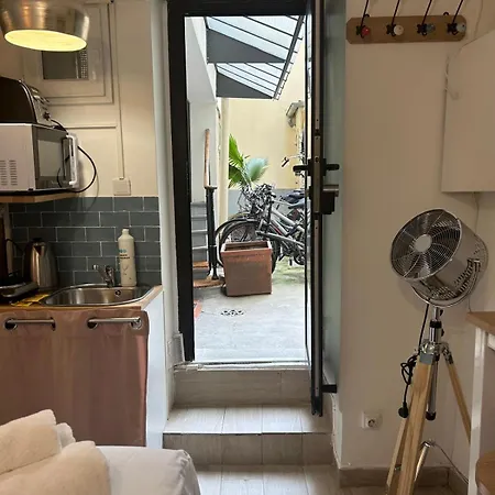 Appartement Joli Rue De Nazareth